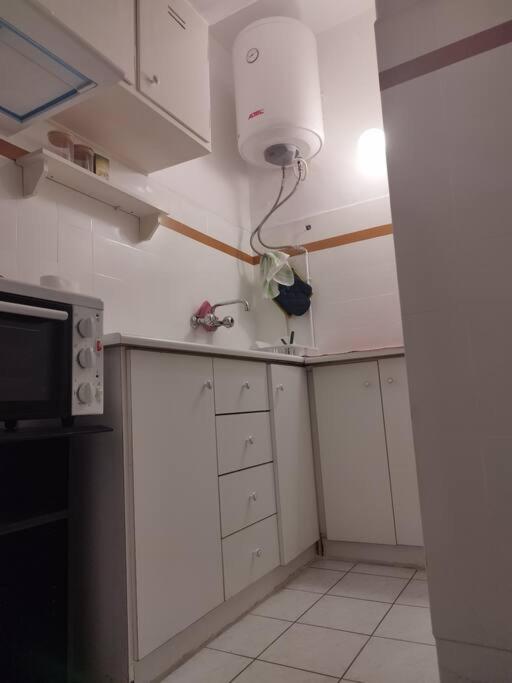 Central Studio Apartment Next To Plaka Афины Экстерьер фото